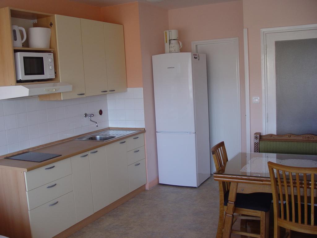Apartment Maka Spalato Esterno foto